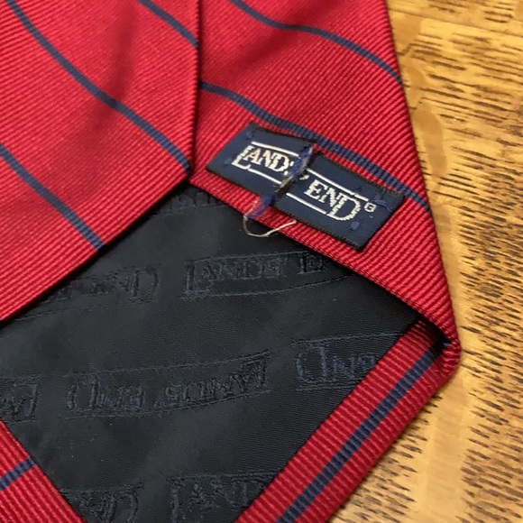 Land’s End Silk Necktie Red Blue Stripe - Picture 3 of 4